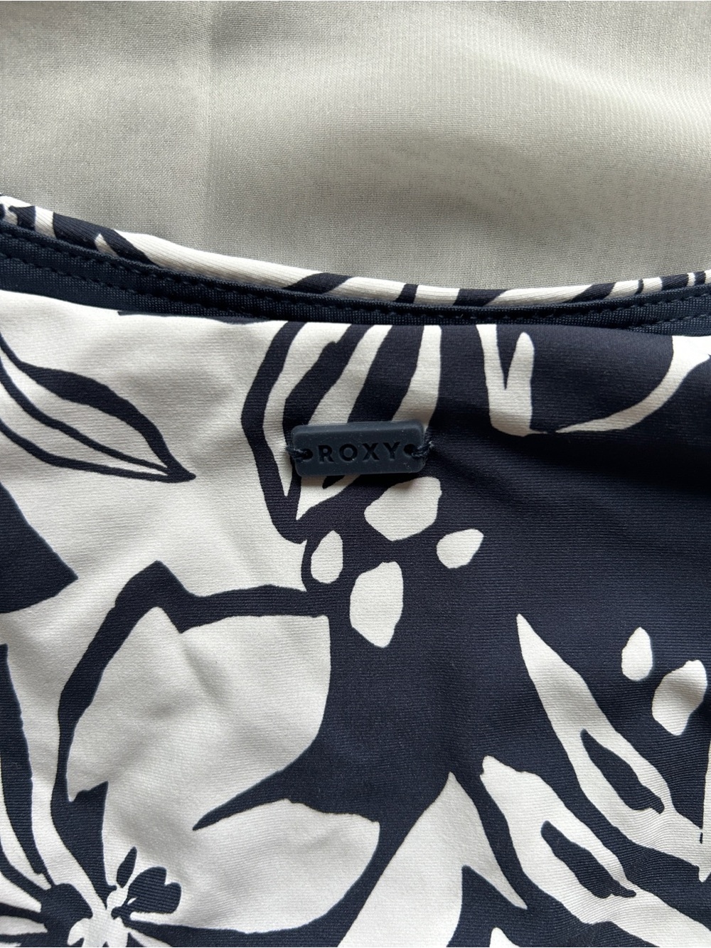 NWT Roxy bikini - Picture 10 of 11